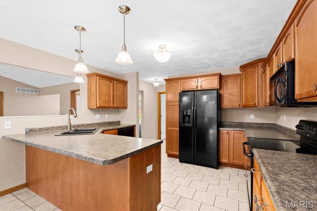 432 Meadowlark Lane, Belleville, IL 62220