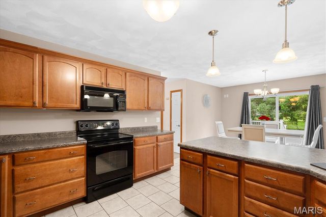 432 Meadowlark Lane, Belleville, IL 62220