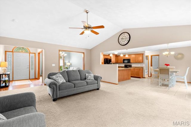 432 Meadowlark Lane, Belleville, IL 62220