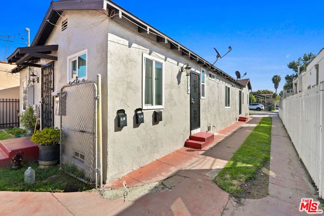 8137 Beechwood Avenue, South Gate, CA 90280