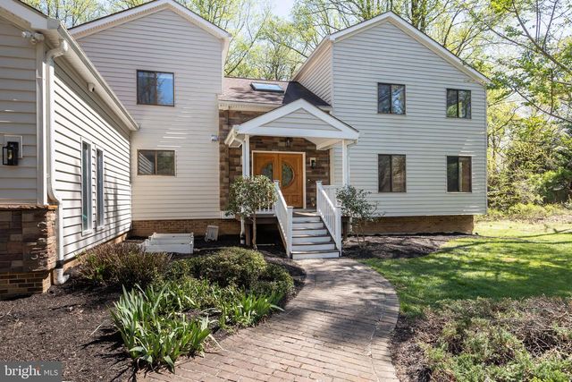513 SPRINGVALE RD, Great Falls, VA 22066