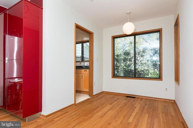 513 SPRINGVALE RD, Great Falls, VA 22066