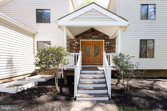 513 SPRINGVALE RD, Great Falls, VA 22066