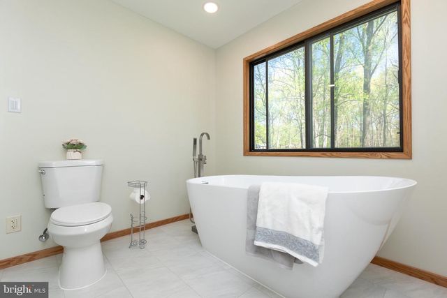 513 SPRINGVALE RD, Great Falls, VA 22066