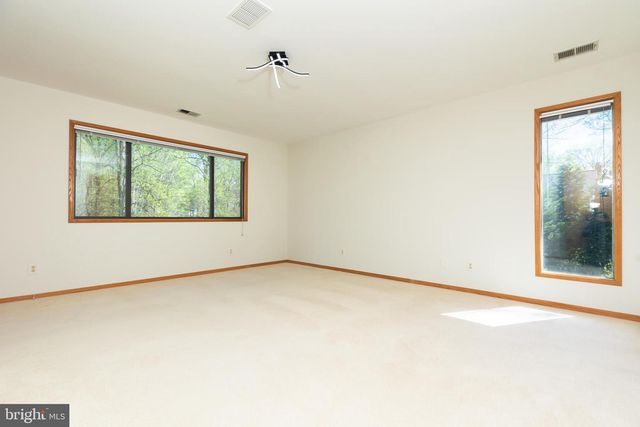 513 SPRINGVALE RD, Great Falls, VA 22066