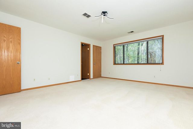 513 SPRINGVALE RD, Great Falls, VA 22066