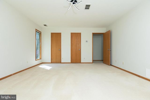 513 SPRINGVALE RD, Great Falls, VA 22066