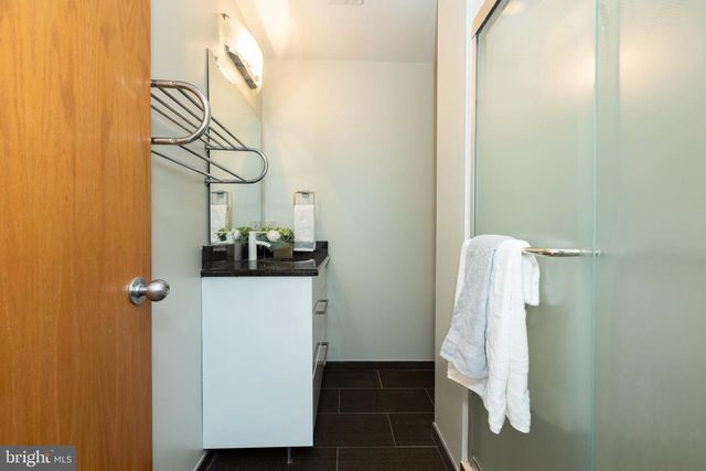 513 SPRINGVALE RD, Great Falls, VA 22066