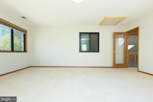 513 SPRINGVALE RD, Great Falls, VA 22066