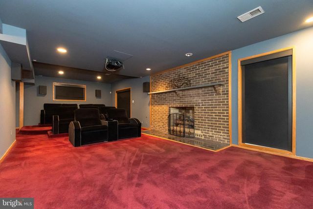 513 SPRINGVALE RD, Great Falls, VA 22066