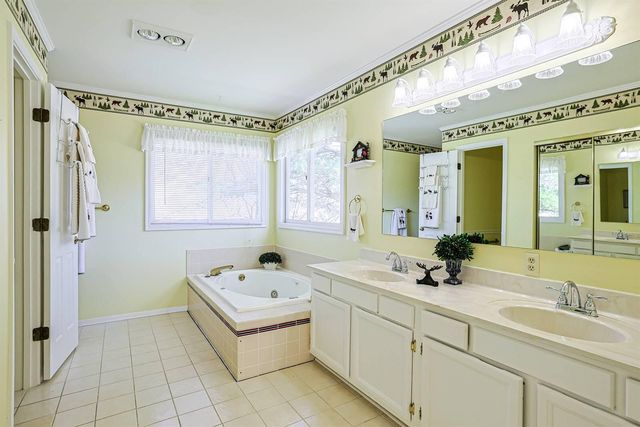 6824 Glen Arbor Drive, Florence, KY 41042