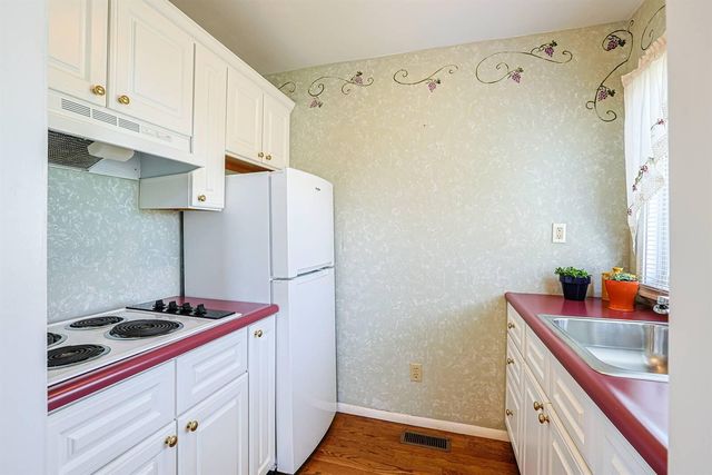 6824 Glen Arbor Drive, Florence, KY 41042