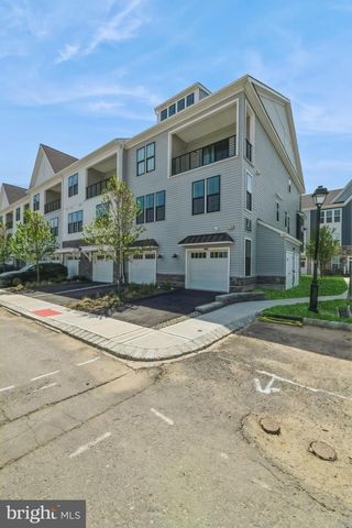 2107 DONATELLO, Princeton, NJ 08540