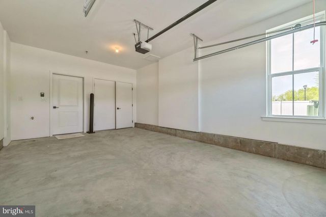 2107 DONATELLO, Princeton, NJ 08540