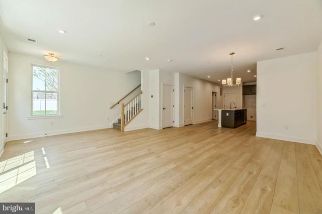 2107 DONATELLO, Princeton, NJ 08540