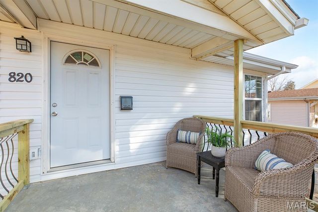 820 Highland Street, Edwardsville, IL 62025