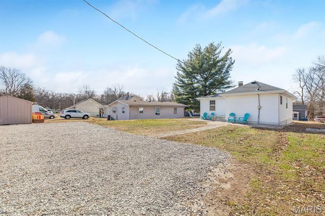 820 Highland Street, Edwardsville, IL 62025