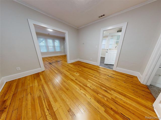 12061 Cloverlawn Street, Detroit, MI 48204