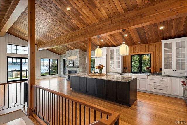 2010 West Lake Road, Skaneateles, NY 13152