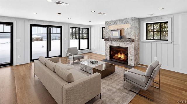 2010 West Lake Road, Skaneateles, NY 13152