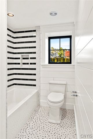 2010 West Lake Road, Skaneateles, NY 13152