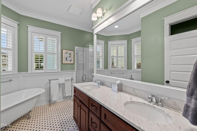 25 Oglethorpe Avenue, Clayton, NC 27527