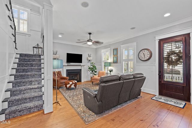 25 Oglethorpe Avenue, Clayton, NC 27527