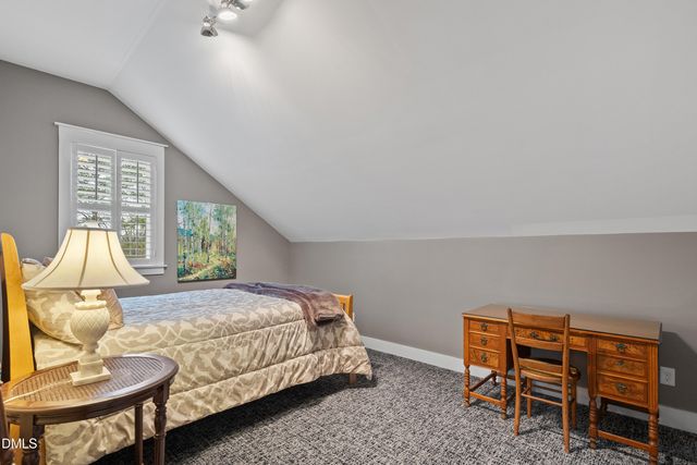 25 Oglethorpe Avenue, Clayton, NC 27527