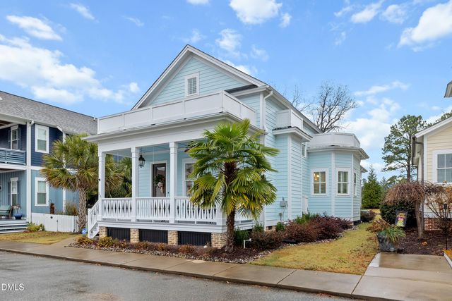 25 Oglethorpe Avenue, Clayton, NC 27527