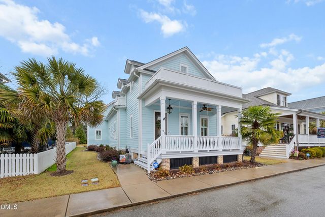 25 Oglethorpe Avenue, Clayton, NC 27527