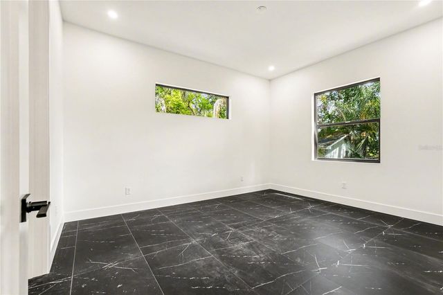 105 GARLAND AVENUE, Seffner, FL 33584