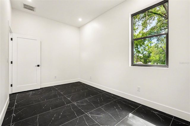 105 GARLAND AVENUE, Seffner, FL 33584