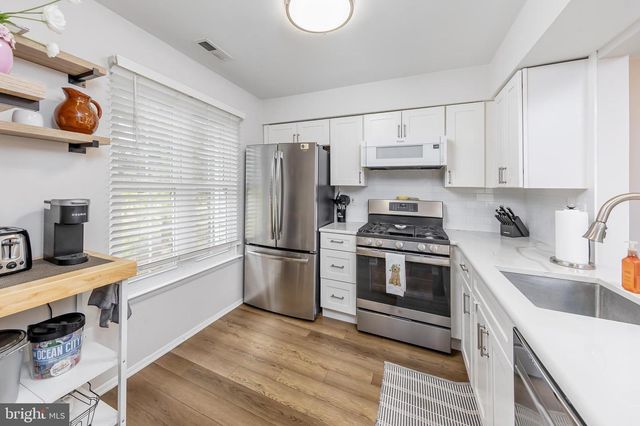 628 YORKSHIRE CT, Sewell, NJ 08080