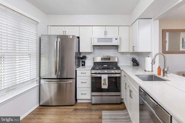 628 YORKSHIRE CT, Sewell, NJ 08080