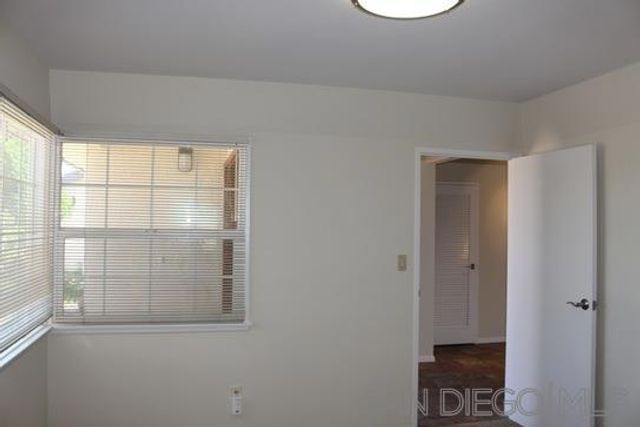 5854 Mott St, San Diego, CA 92122