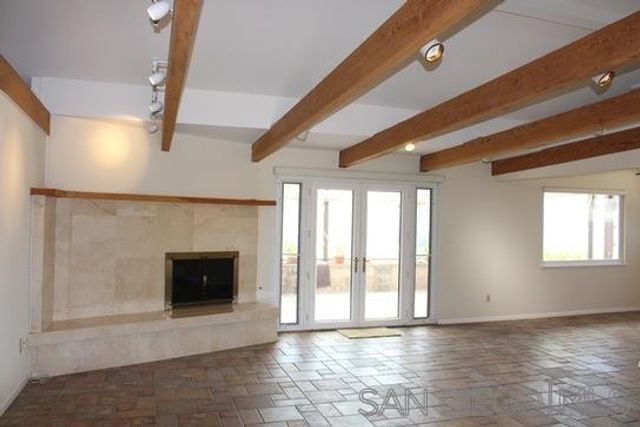 5854 Mott St, San Diego, CA 92122