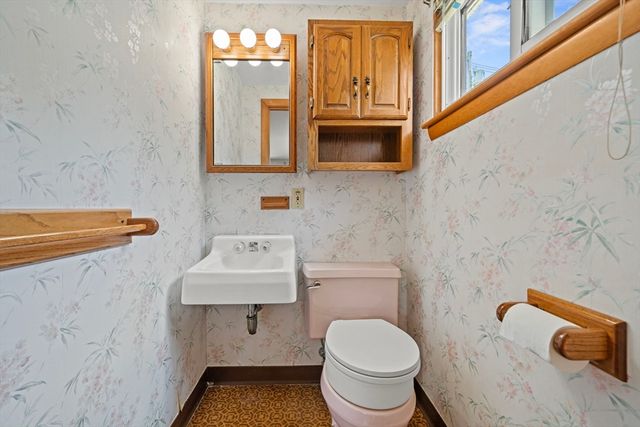38 Fays Ave, Lynn, MA 01904