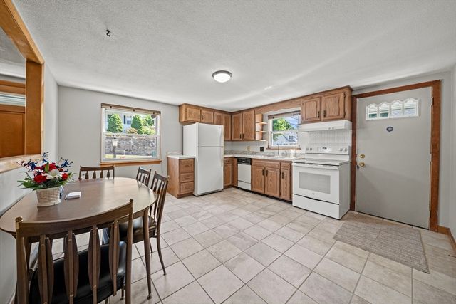 38 Fays Ave, Lynn, MA 01904
