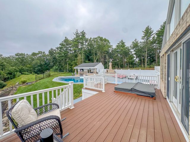 41 East St, Georgetown, MA 01833