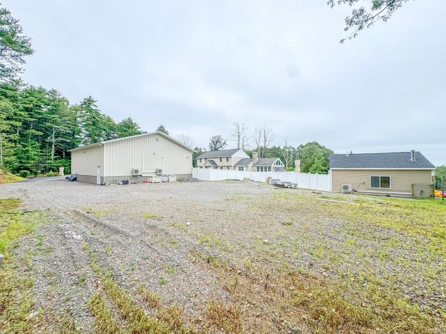 41 East St, Georgetown, MA 01833