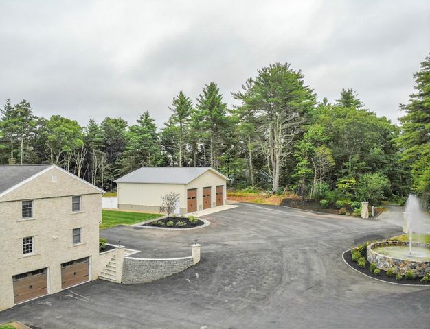 41 East St, Georgetown, MA 01833