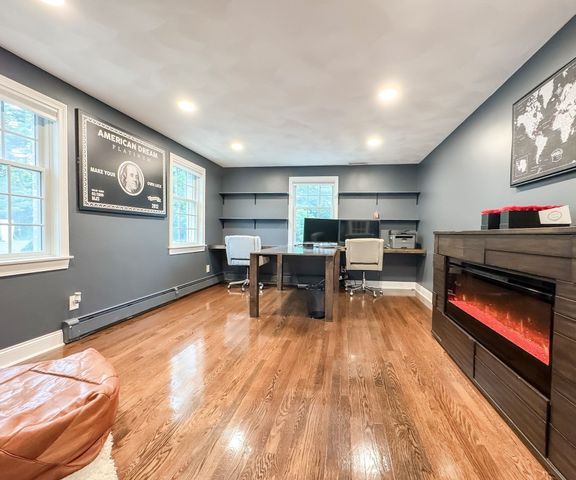 41 East St, Georgetown, MA 01833