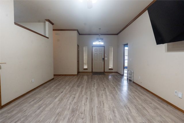 2728 SE 93rd Street, Moore, OK 73160