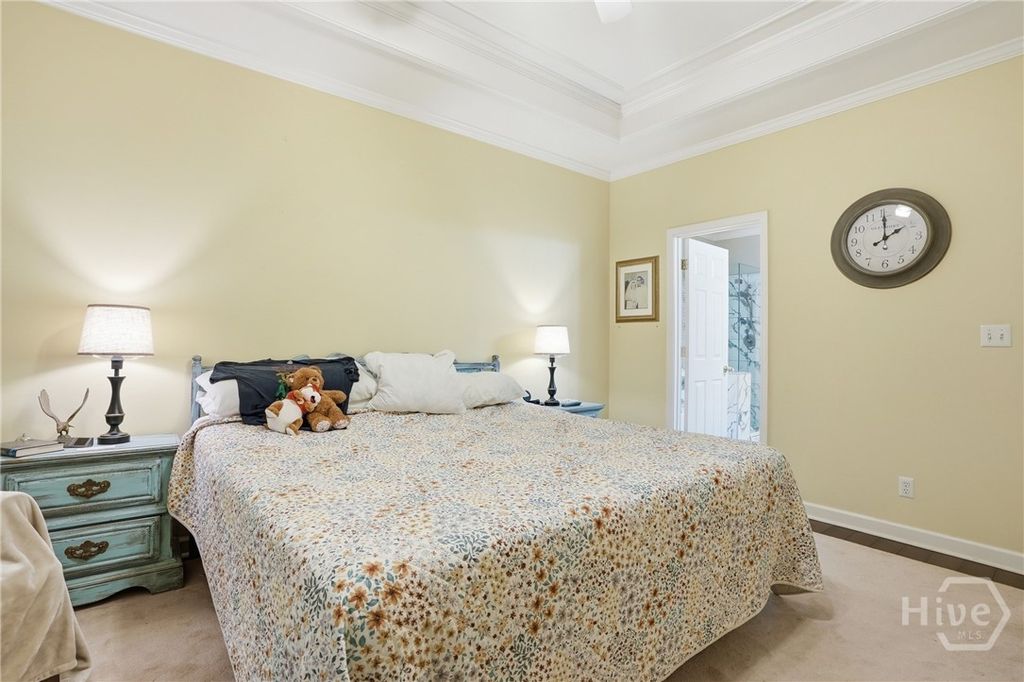 Image 18 of property listing at 4 Oak Park Place, Savannah, GA 31405