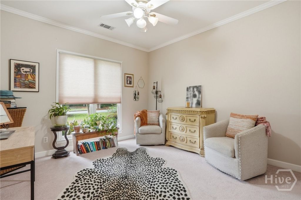 Image 26 of property listing at 4 Oak Park Place, Savannah, GA 31405