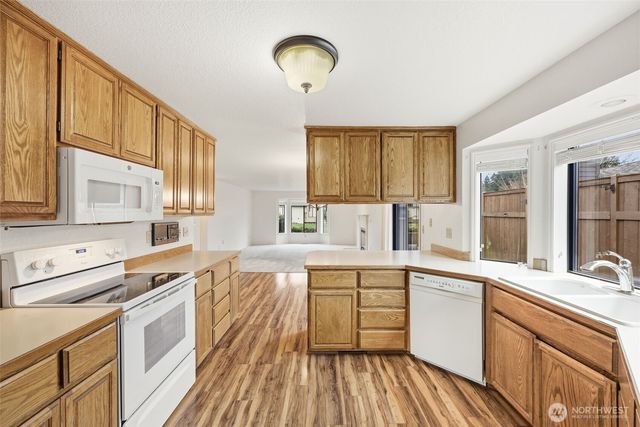 7904 53rd Street W, University Place, WA 98467