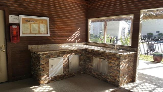 9809 Richmond Avenue A7, Houston, TX 77042