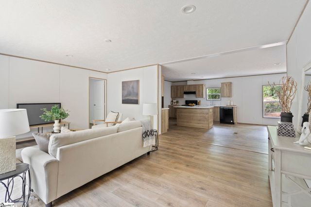 160 Bernice Drive, Moore, SC 29369