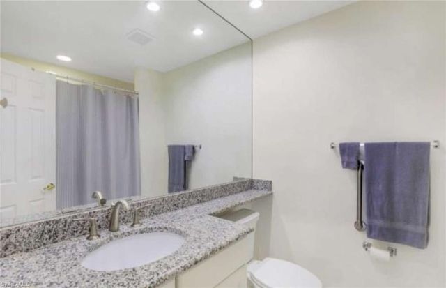 547 Beachwalk CIR, Naples, FL 34108