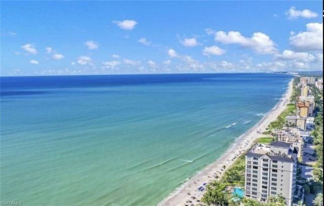 547 Beachwalk CIR, Naples, FL 34108